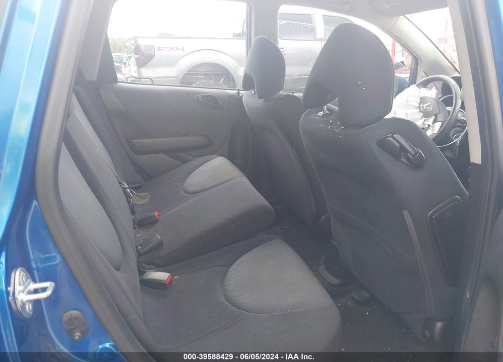 2007 HONDA FIT VIN: JHMGD38447S044432