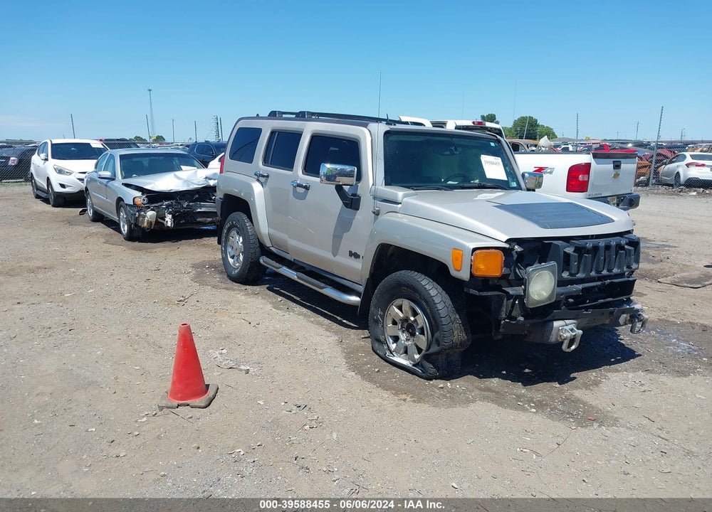 2006 HUMMER H3 SUV VIN: 5GTDN136068183797