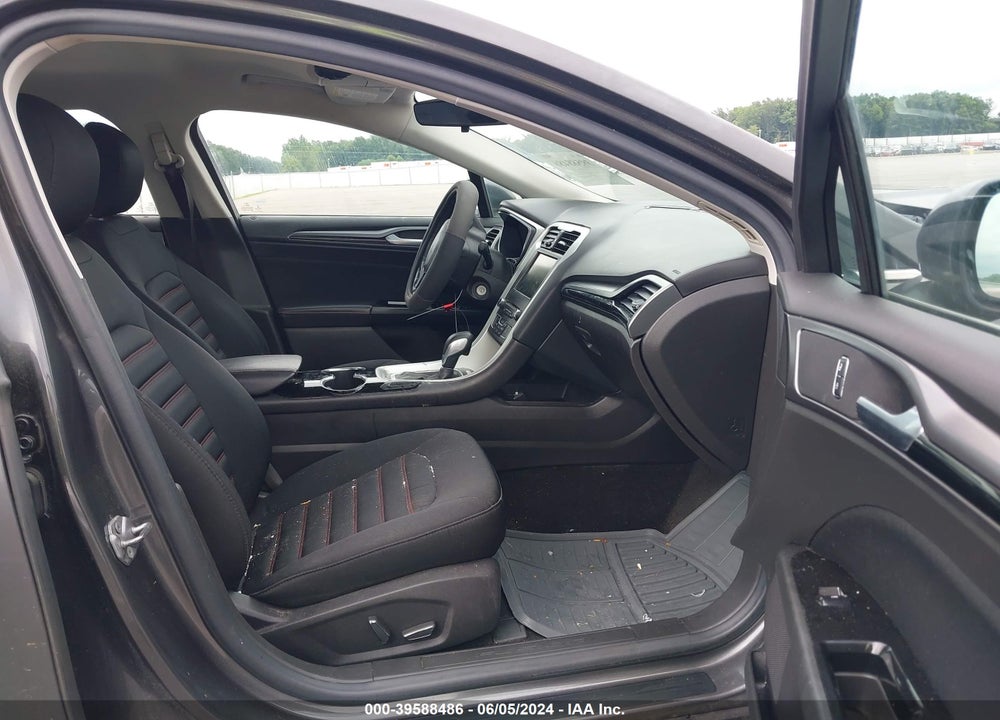 2016 FORD FUSION SE VIN: 3FA6P0H72GR289695