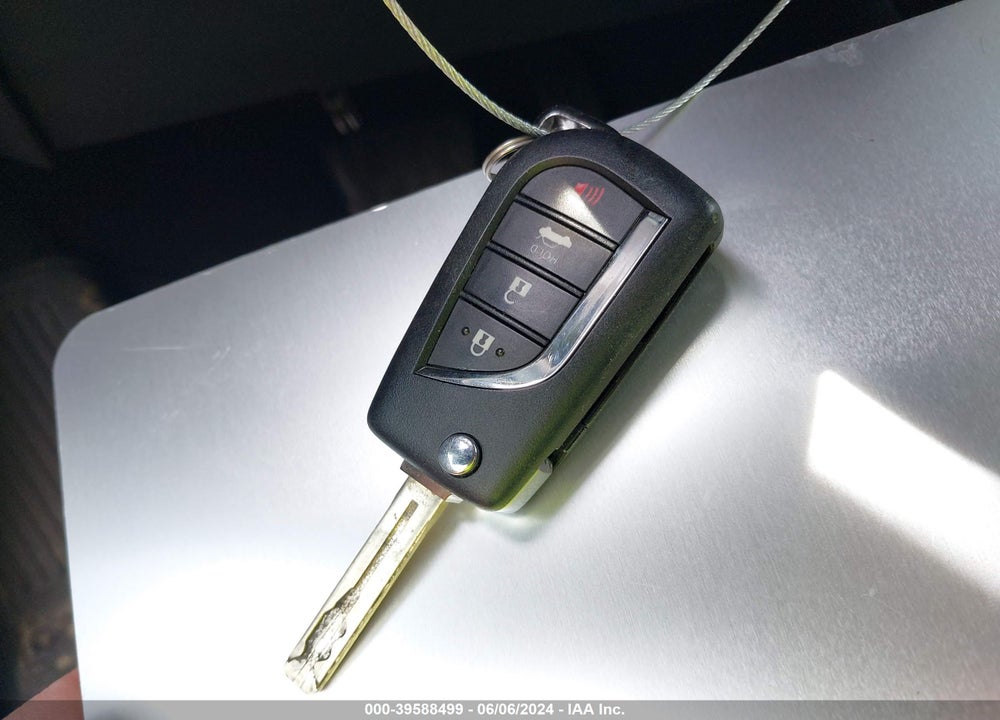 2022 TOYOTA COROLLA LE VIN: 5YFEPMAE4NP290548