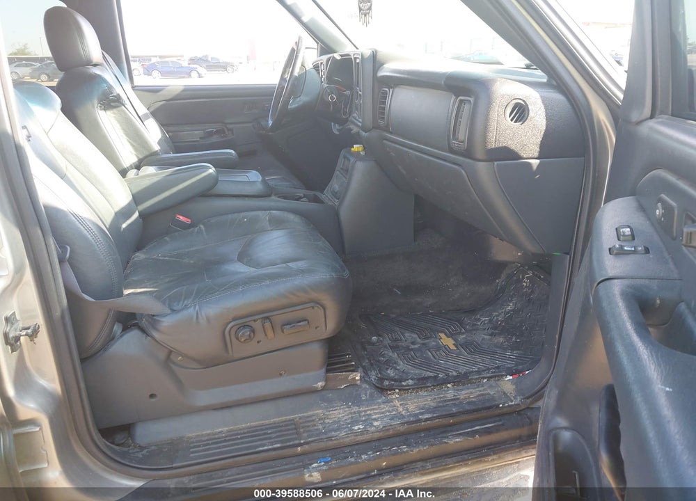 2002 CHEVROLET AVALANCHE 1500 VIN: 3GNEK13T52G231896