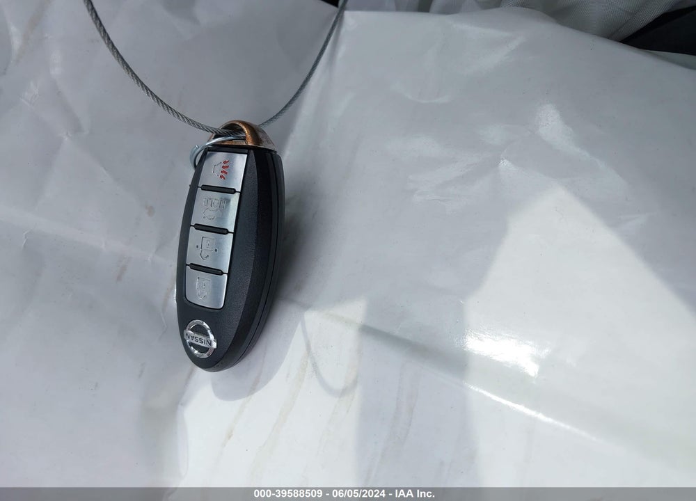 2015 NISSAN SENTRA SL VIN: 3N1AB7AP3FY319011