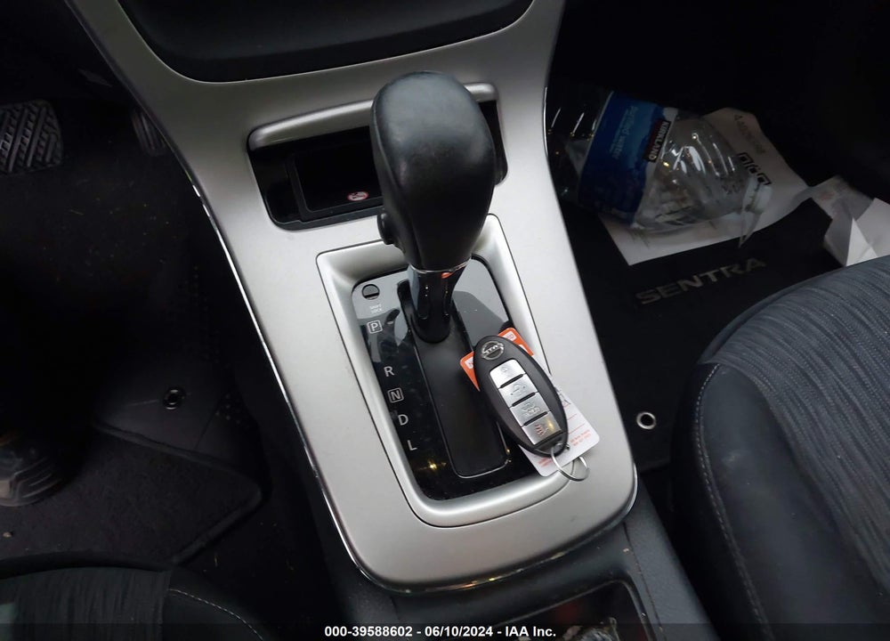 2015 NISSAN SENTRA SV VIN: 3N1AB7AP6FY300954