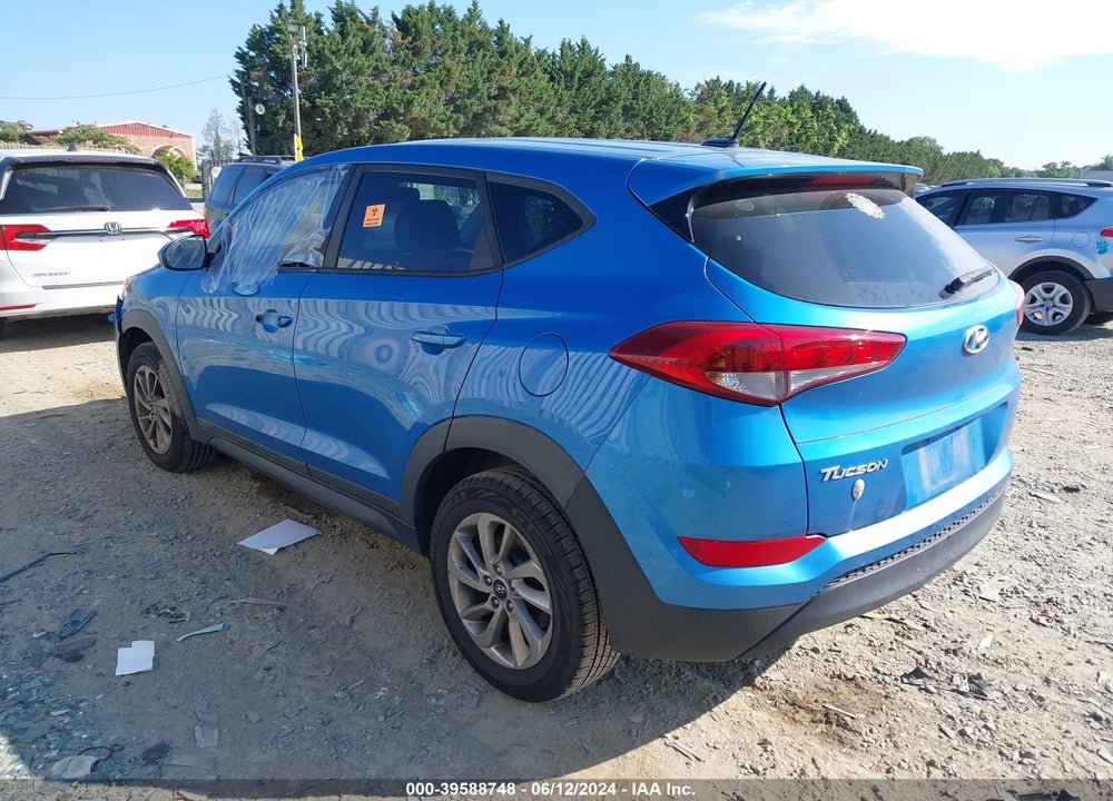 2017 HYUNDAI TUCSON SE VIN: KM8J23A42HU401017