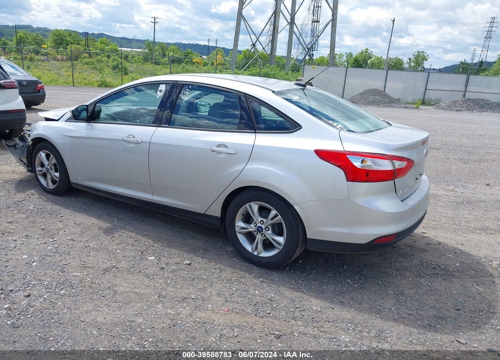 2014 FORD FOCUS SE VIN: 1FADP3F22EL215589