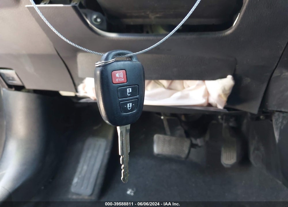 2015 TOYOTA RAV4 LE VIN: JTMZFREV3FJ053924