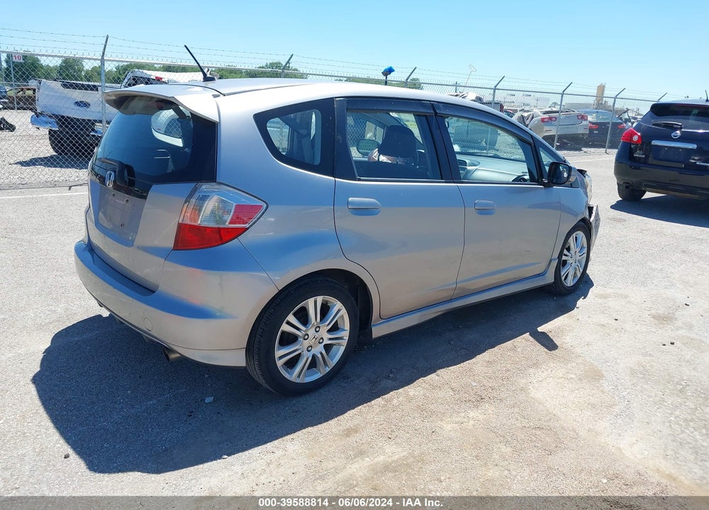 2010 HONDA FIT SPORT VIN: JHMGE8H48AC013924