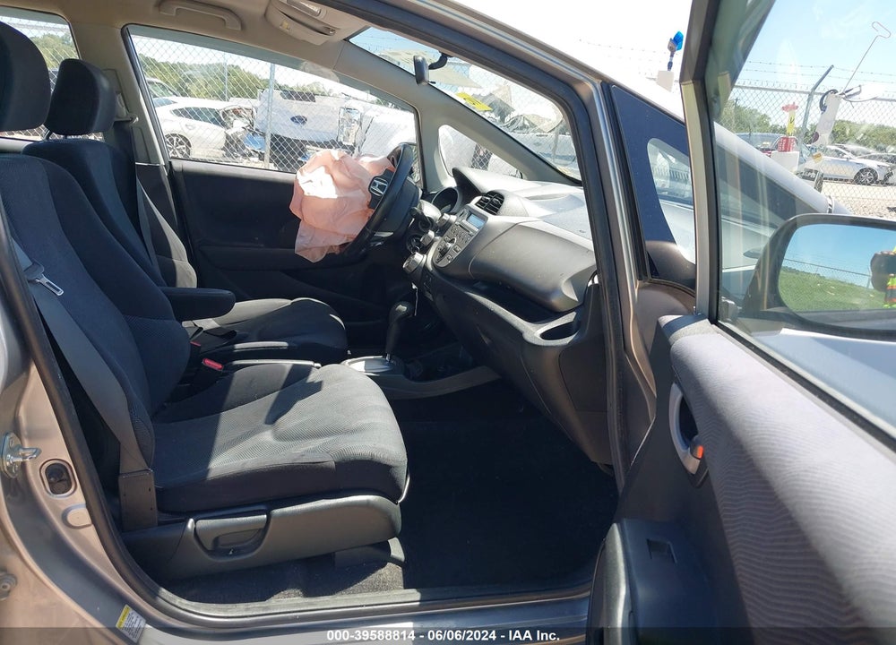 2010 HONDA FIT SPORT VIN: JHMGE8H48AC013924