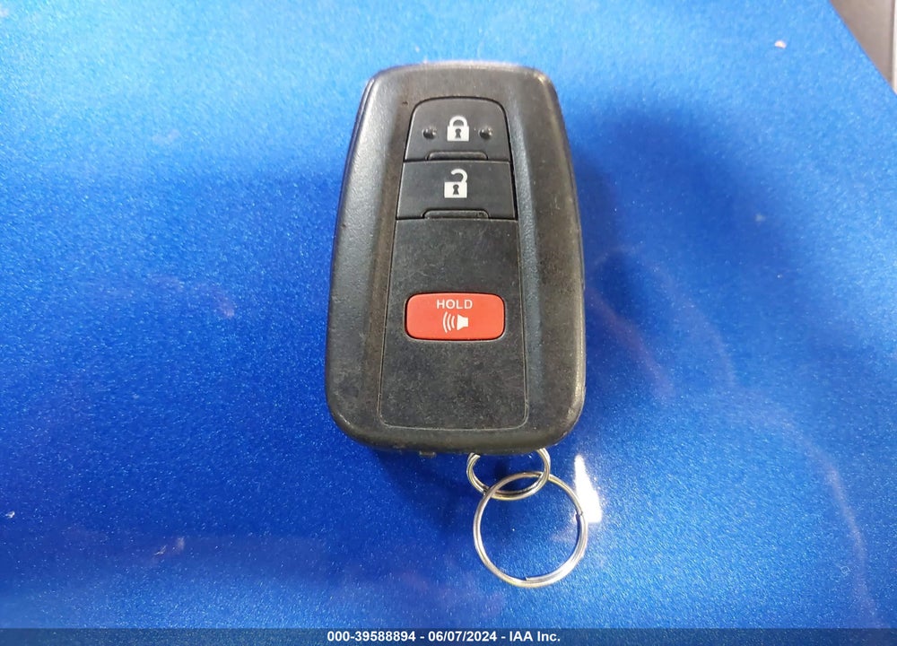 2020 TOYOTA C-HR XLE VIN: NMTKHMBX7LR115441