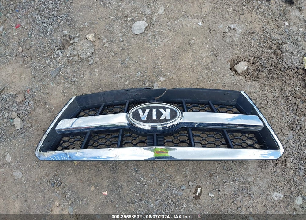 2009 KIA SORENTO LX VIN: KNDJD735395866123