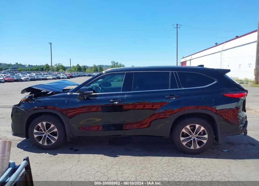 2020 TOYOTA HIGHLANDER XLE VIN: 5TDHZRBH5LS517764