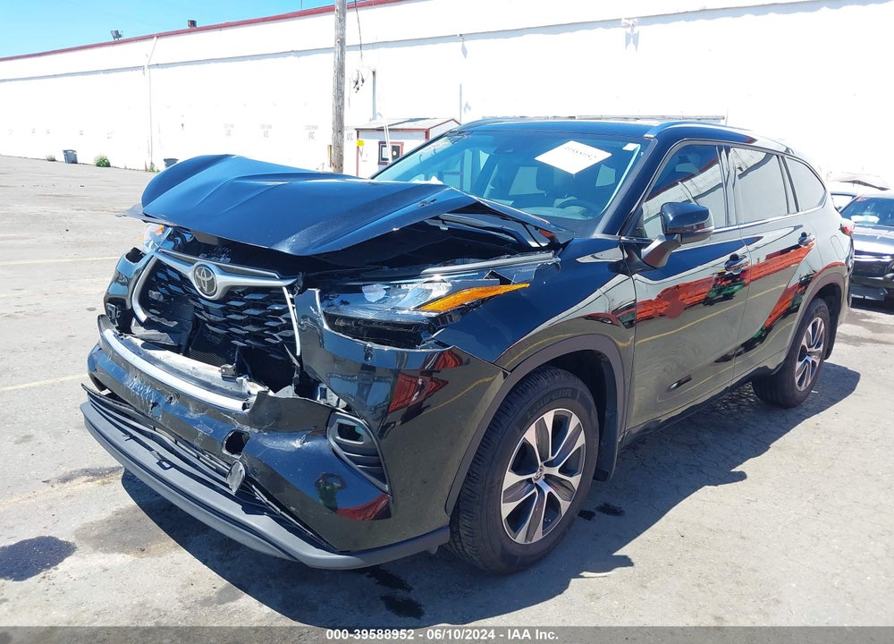 2020 TOYOTA HIGHLANDER XLE VIN: 5TDHZRBH5LS517764