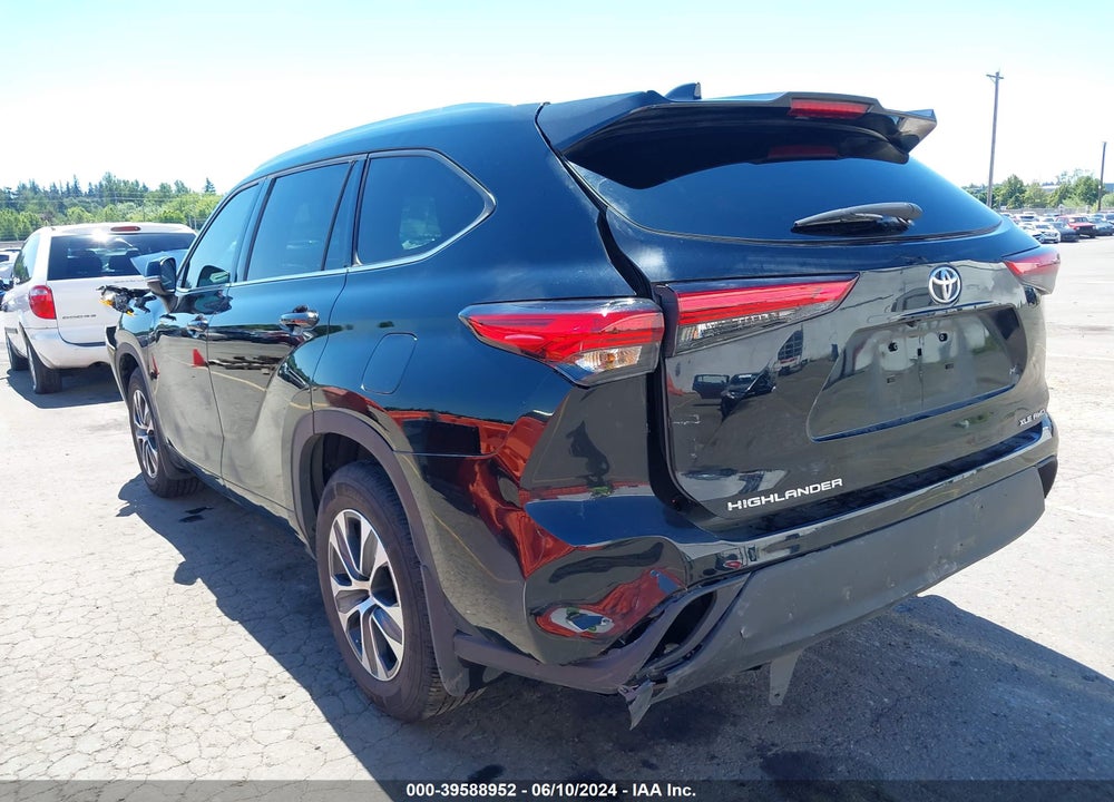 2020 TOYOTA HIGHLANDER XLE VIN: 5TDHZRBH5LS517764