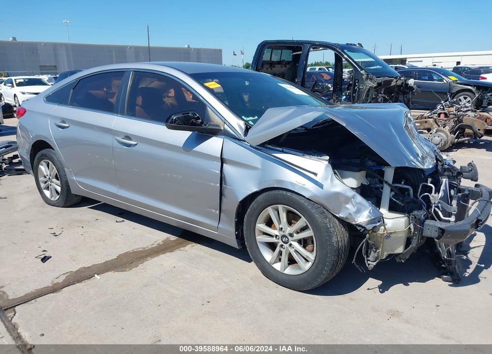 2015 HYUNDAI SONATA SE VIN: 5NPE24AF1FH186976