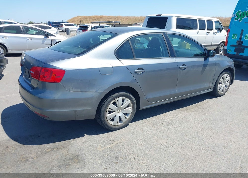 2013 VOLKSWAGEN JETTA 2.0L S VIN: 3VW2K7AJ2DM212370
