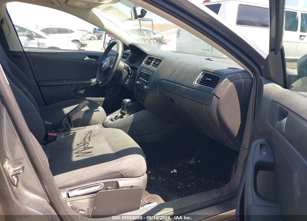 2013 VOLKSWAGEN JETTA 2.0L S VIN: 3VW2K7AJ2DM212370