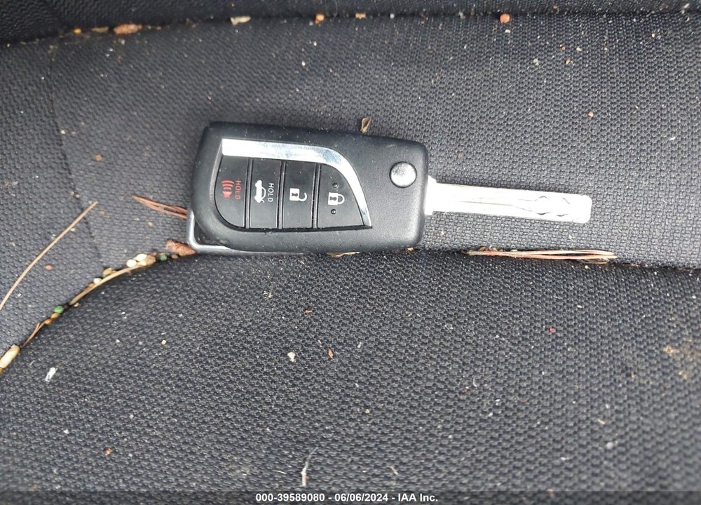 2021 TOYOTA COROLLA LE VIN: JTDEPMAE8MJ162963
