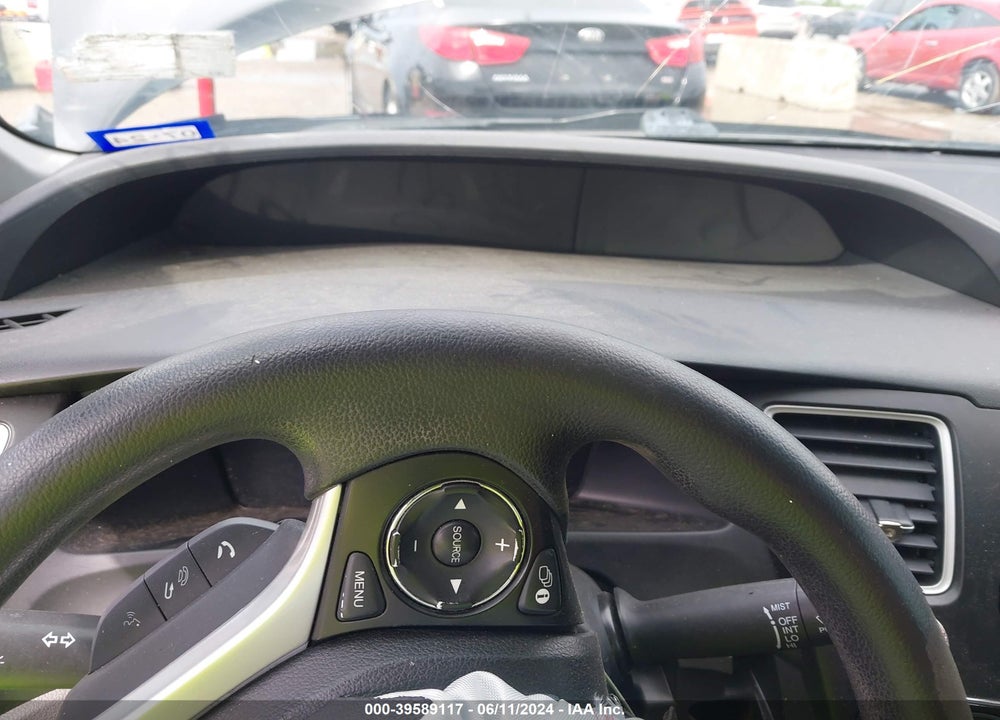 2014 HONDA CIVIC LX VIN: 19XFB2F58EE031532
