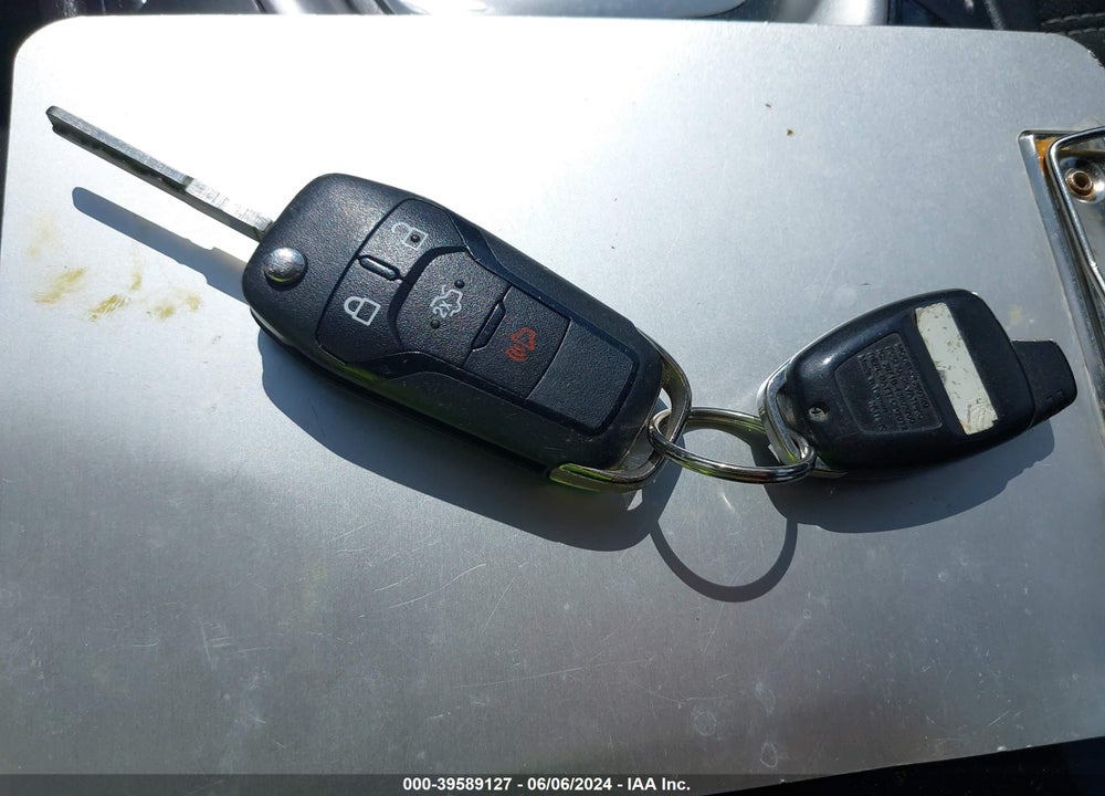 2015 FORD FUSION SE VIN: 3FA6P0HDXFR108654
