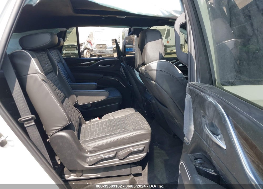 2024 CADILLAC ESCALADE 4WD SPORT PLATINUM VIN: 1GYS4GKL2RR221518