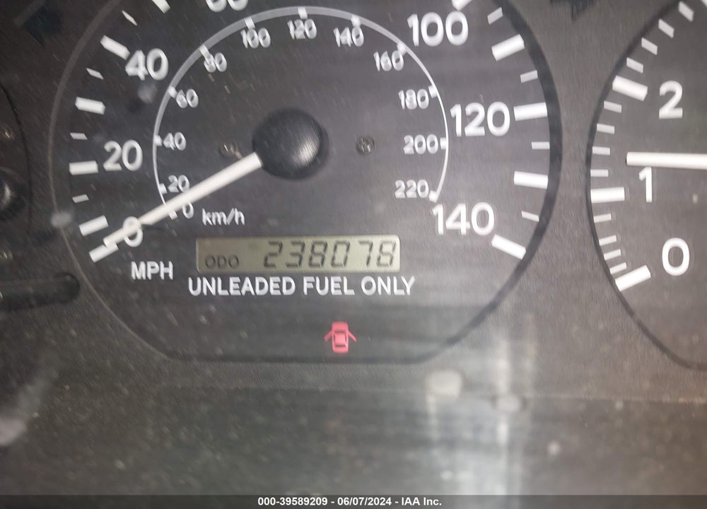 1998 TOYOTA CAMRY LE VIN: 4T1BG22K8WU325992