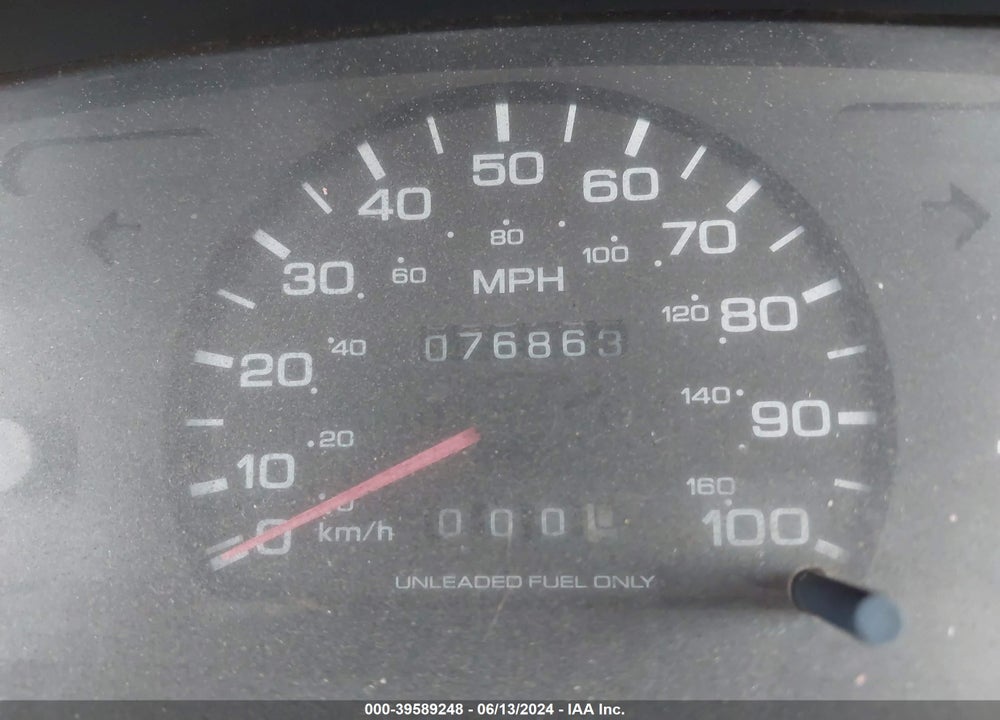1996 NISSAN TRUCK XE VIN: 1N6SD11S4TC352422