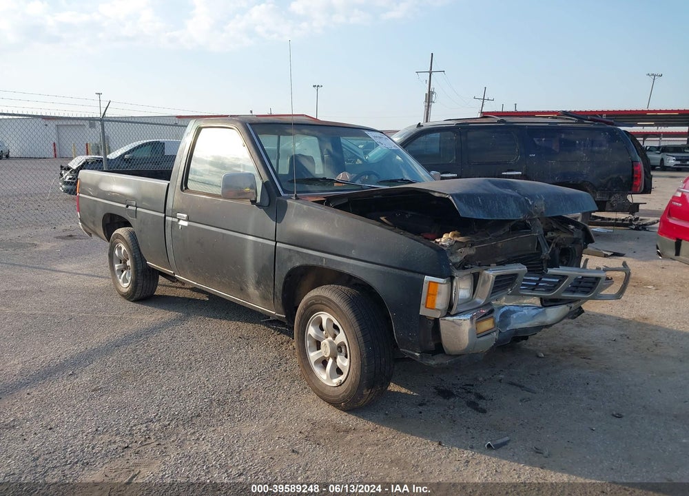 1996 NISSAN TRUCK XE VIN: 1N6SD11S4TC352422