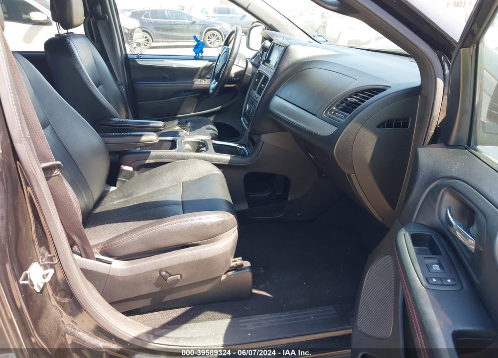 2016 DODGE GRAND CARAVAN R/T VIN: 2C4RDGEG3GR224373