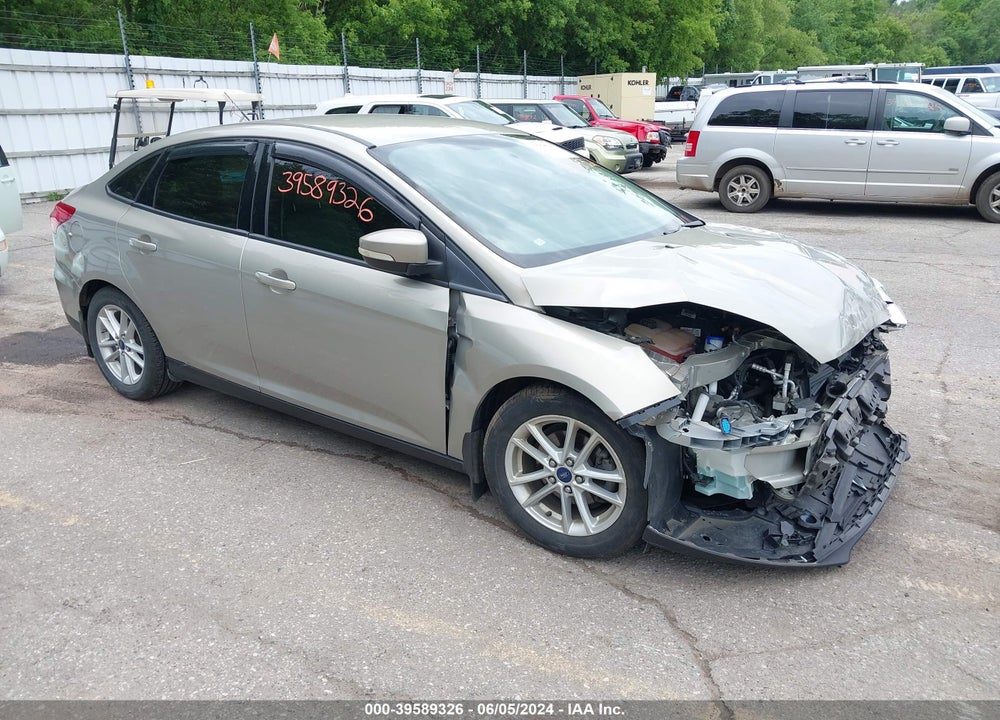 2016 FORD FOCUS SE VIN: 1FADP3F26GL252387