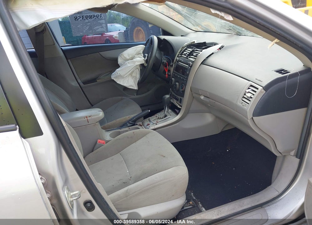 2011 TOYOTA COROLLA LE VIN: 2T1BU4EE7BC710305