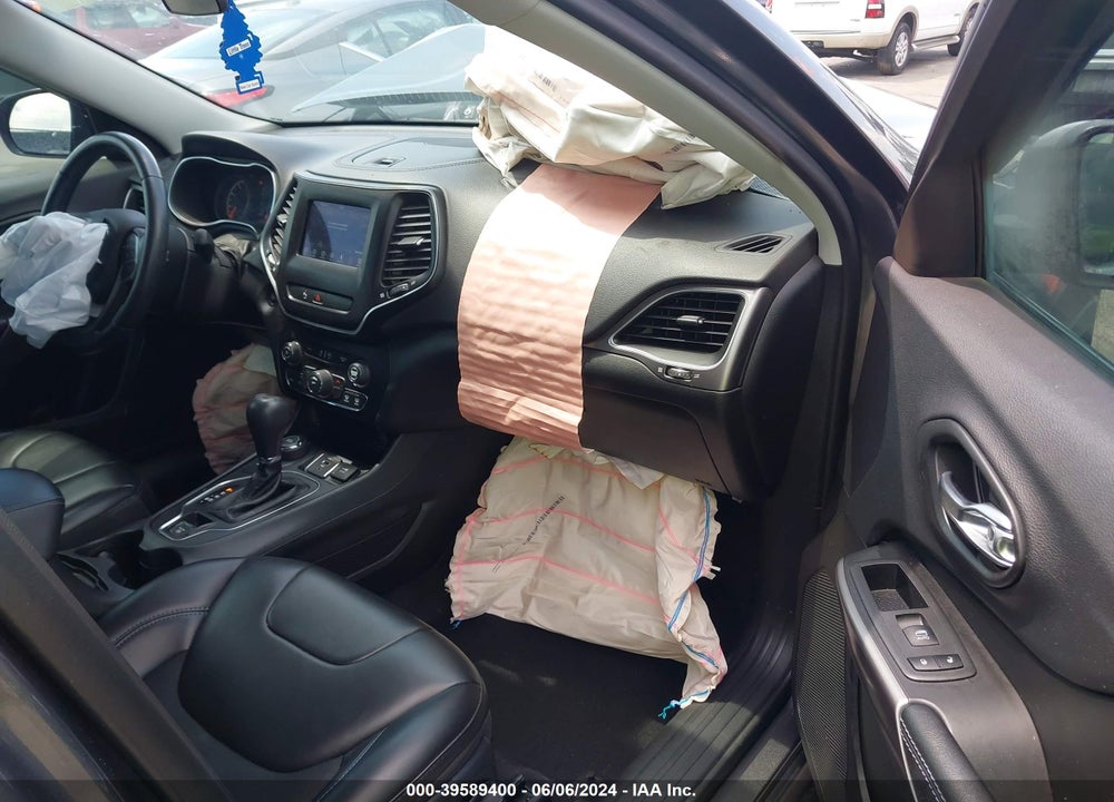 2019 JEEP CHEROKEE LATITUDE PLUS 4X4 VIN: 1C4PJMLB7KD394205