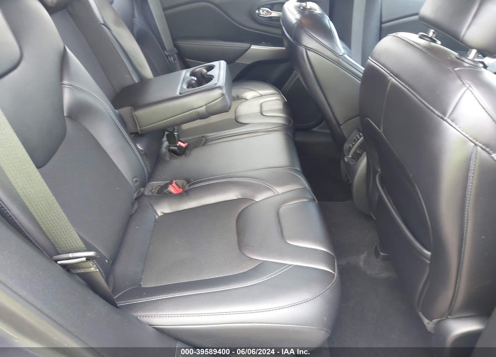 2019 JEEP CHEROKEE LATITUDE PLUS 4X4 VIN: 1C4PJMLB7KD394205