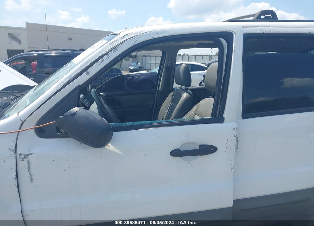 2005 FORD ESCAPE XLT VIN: 1FMYU03155KC45329