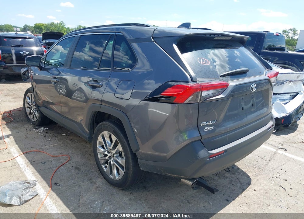 2022 TOYOTA RAV4 XLE PREMIUM VIN: 2T3C1RFV9NC176860