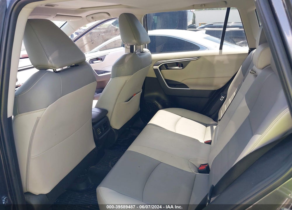 2022 TOYOTA RAV4 XLE PREMIUM VIN: 2T3C1RFV9NC176860