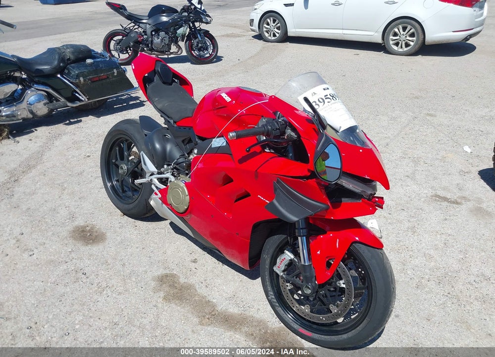 2021 DUCATI PANIGALE V4/V4S/V4S SPECIALE VIN: ZDMDAGNW9MB015258