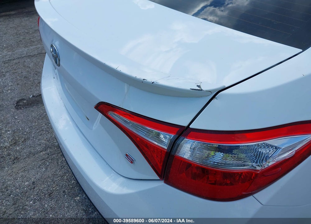 2015 TOYOTA COROLLA S VIN: 5YFBURHE5FP353544