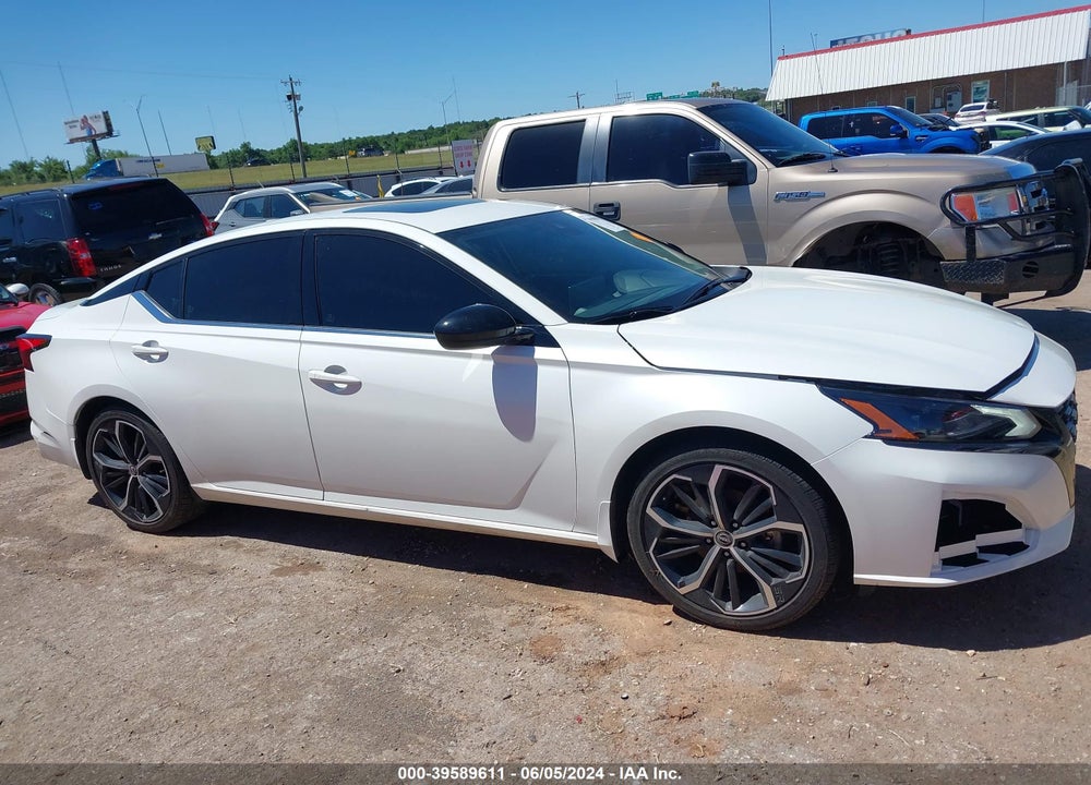 2024 NISSAN ALTIMA SR FWD VIN: 1N4BL4CV2RN315564
