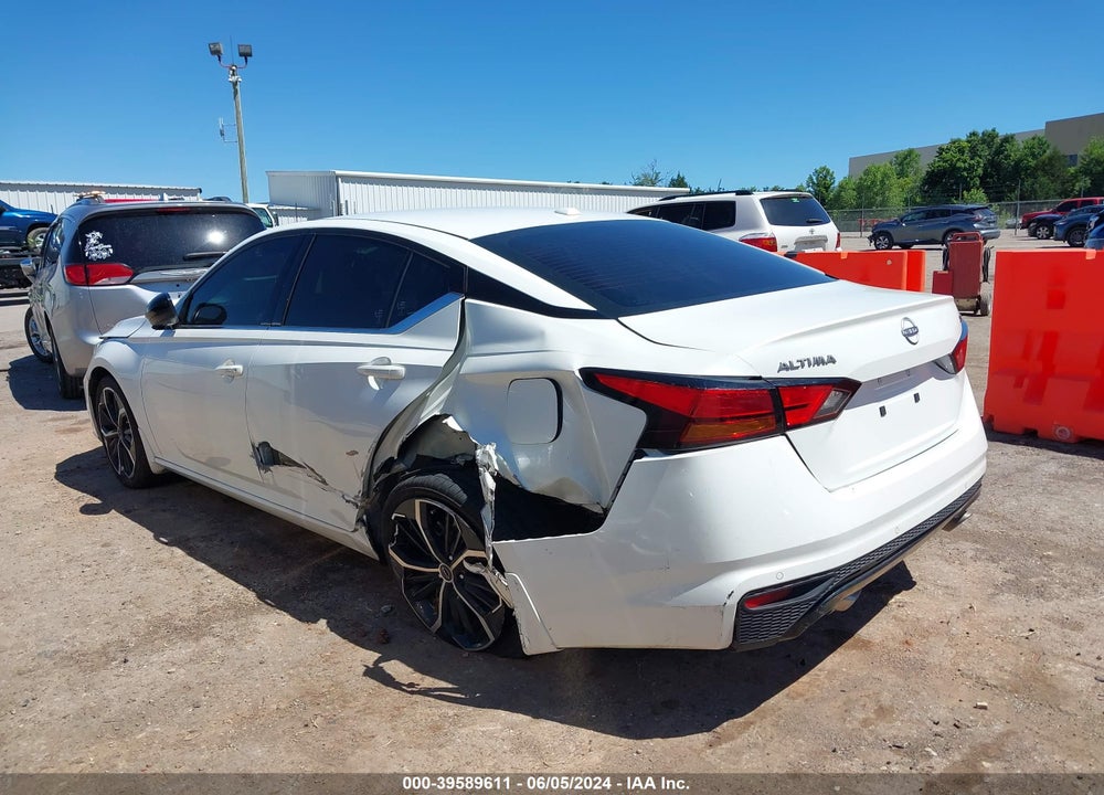 2024 NISSAN ALTIMA SR FWD VIN: 1N4BL4CV2RN315564