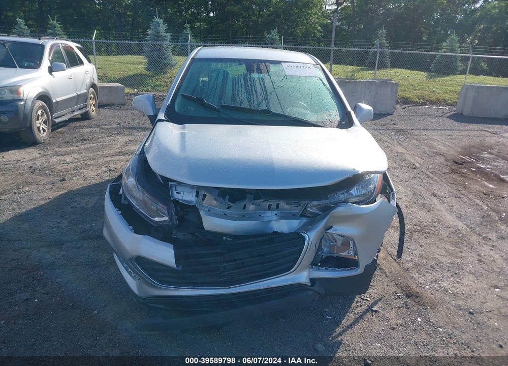 2018 CHEVROLET TRAX LS VIN: KL7CJKSB0JB607457