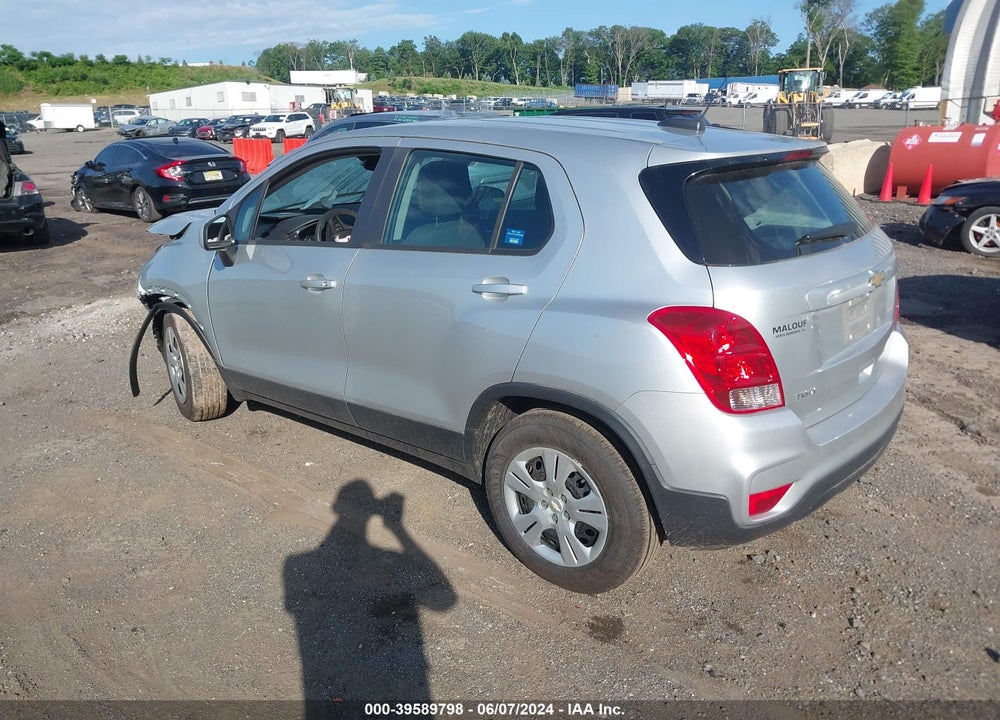 2018 CHEVROLET TRAX LS VIN: KL7CJKSB0JB607457