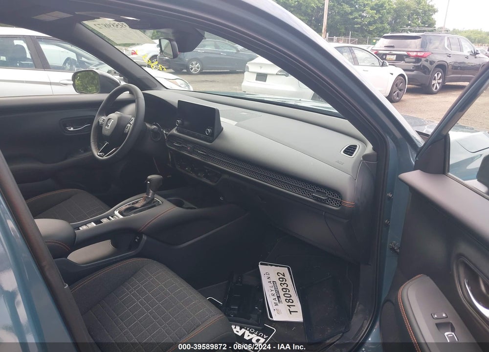 2024 HONDA HR-V 2WD SPORT/2WD SPORT W/O BSI VIN: 3CZRZ1H59RM750651