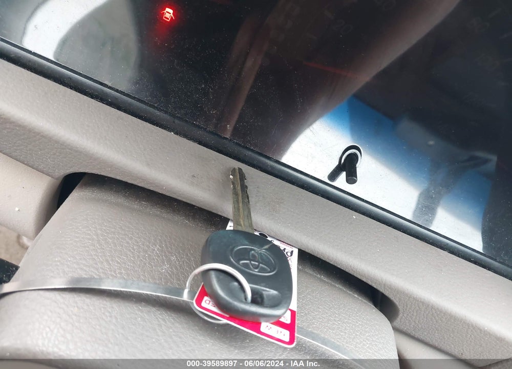 2006 TOYOTA CAMRY XLE V6 VIN: 4T1BF30K86U119065