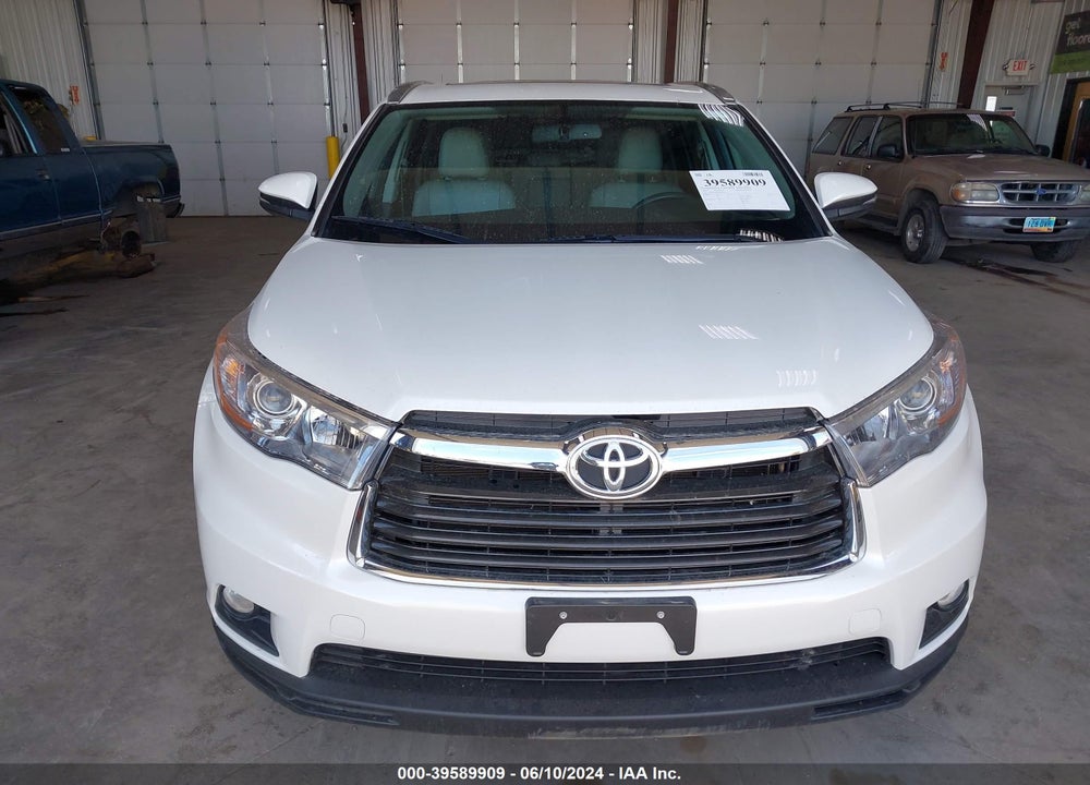 2016 TOYOTA HIGHLANDER XLE V6 VIN: 5TDJKRFH9GS303950