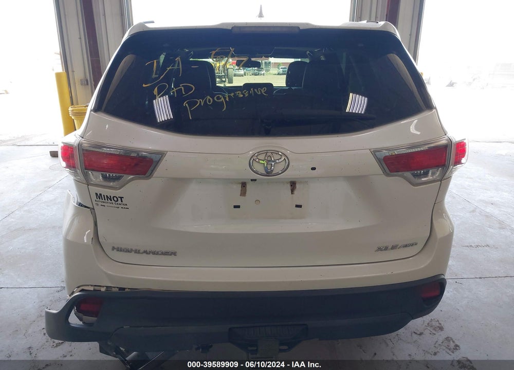 2016 TOYOTA HIGHLANDER XLE V6 VIN: 5TDJKRFH9GS303950