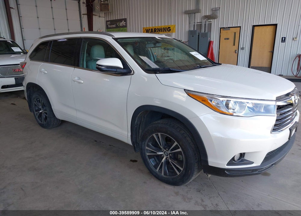 2016 TOYOTA HIGHLANDER XLE V6 VIN: 5TDJKRFH9GS303950