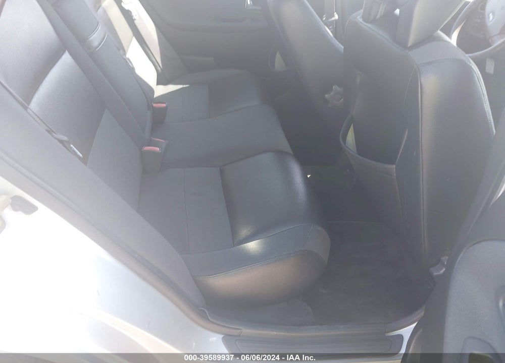 2004 VOLVO V40 A/LSE VIN: YV1VW27524F082523