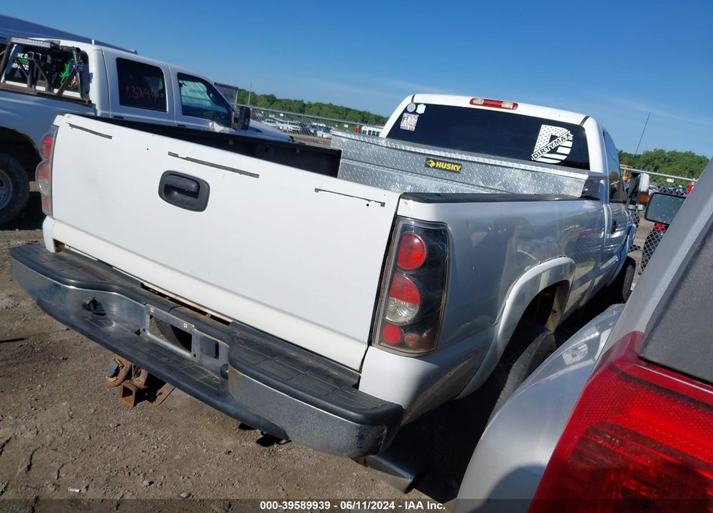 2003 GMC SIERRA 2500HD SLE VIN: 1GTHK24113E371798