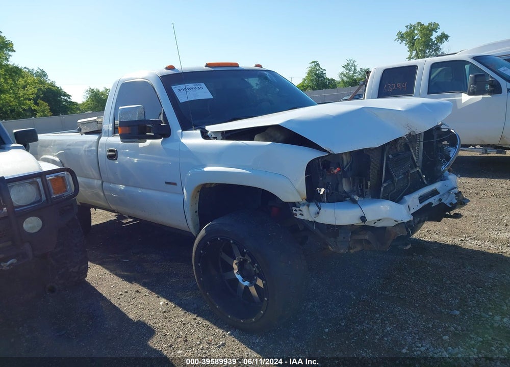 2003 GMC SIERRA 2500HD SLE VIN: 1GTHK24113E371798