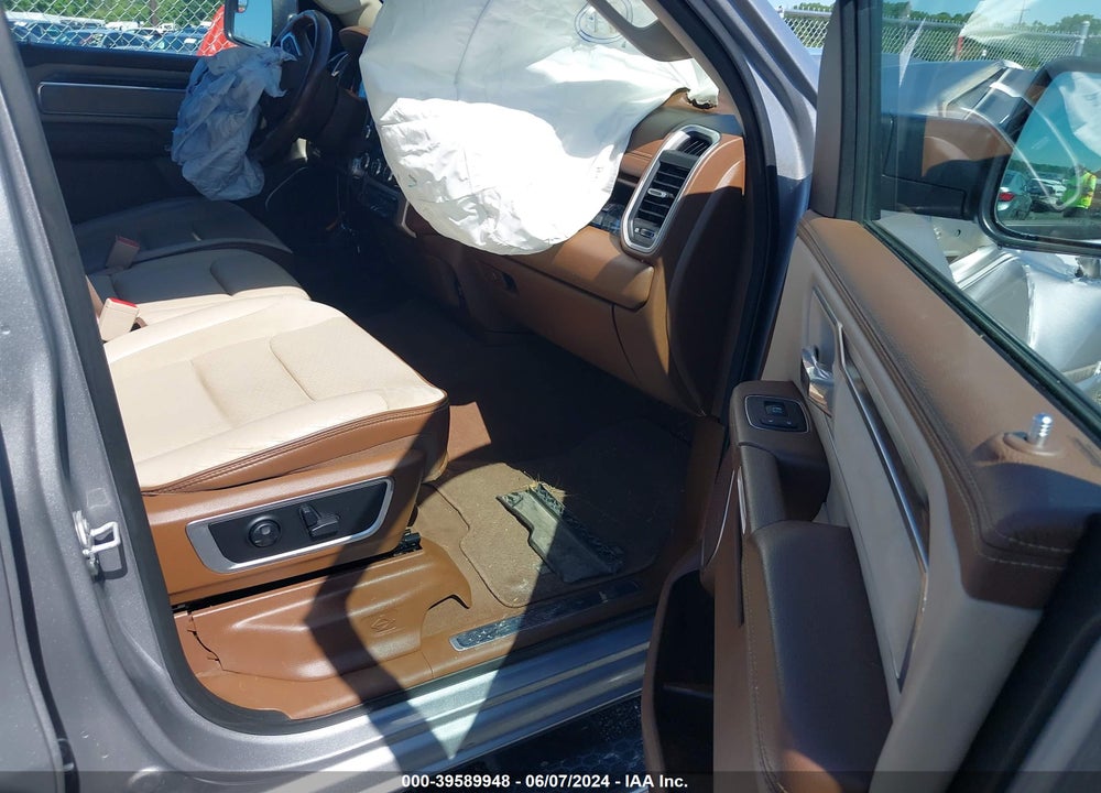 2019 RAM 1500 LAIE  4X4 6'4 BOX VIN: 1C6SRFRT2KN528103